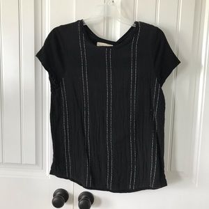 black short sleeve top